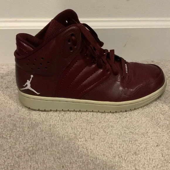 Air Jordan 1 Flight 4 ‘Night Maroon’ - Picture 2 of 5